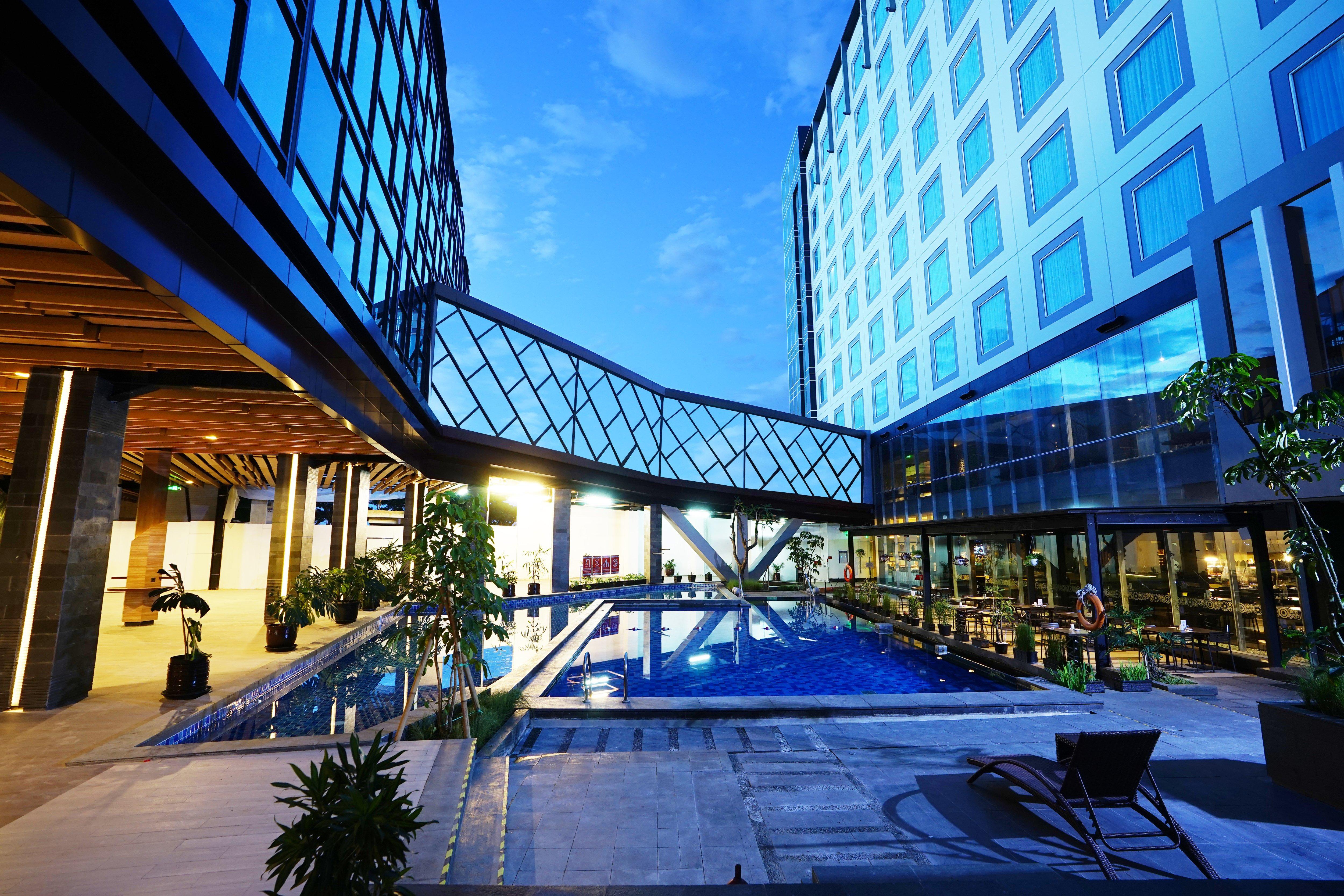 Holiday Inn Bandung Pasteur By Ihg Ngoại thất bức ảnh