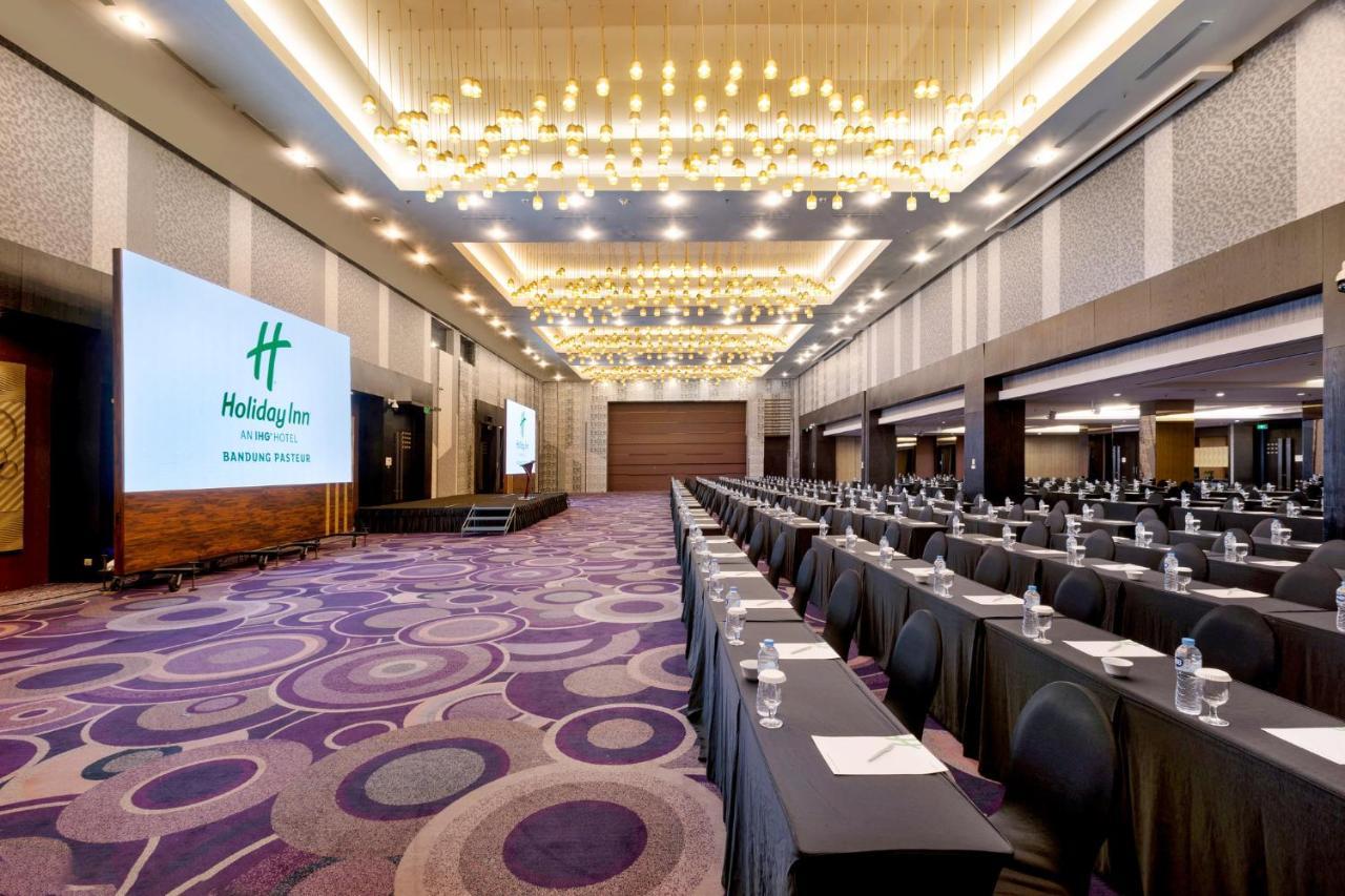 Holiday Inn Bandung Pasteur By Ihg Ngoại thất bức ảnh
